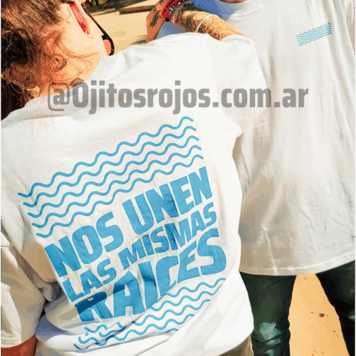 Remera "Nos Unen Las Mismas Raíces"